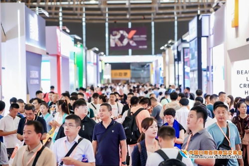 人流如潮星聚上海，百貨盛會引領(lǐng)家電新風(fēng)尚——第116屆中國日用百貨商品交易會盛大開幕聚焦家用電器銷售